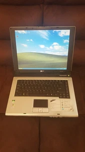 Acer Aspire 3000 Laptop Notebook 15" 512MB 1.8GHZ Windows XP Home Wi-Fi SiS