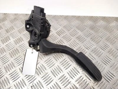 Pedal acelerador Land Rover Freelander LR2 2,2 TD4 7G9N-9F836-HA 2008 Foto 1 de 4