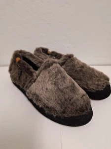 Acorn Women's Moc Slippers 9.5 Gray Brown Faux Fur FUZZY - Picture 1 of 5