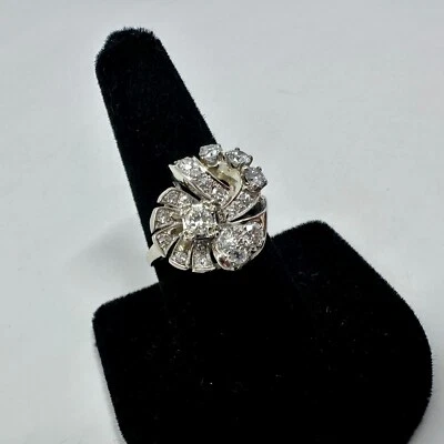 BEAUTIFUL Vintage Classic Diamond Ring - 14 kt White Gold 1.15 CTW - Image 1 of 4