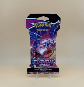 Pokemon TCG: Sword and Shield Fusion Strike Sleeved Booster Pack - BRAND NEW - Picture 1 of 2