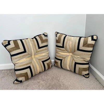 Almohadas hechas a mano estilo Art Deco estilo años 20 a rayas negras doradas beige  Foto 1 de 4