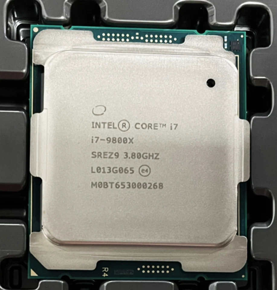 Intel i7 9800X I9 9820X 9900X 9920X 9940X 9960X 9980XE 10900X 10920X LGA2066 CPU - Image 1 of 4