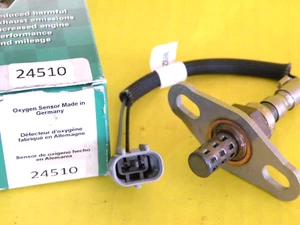 NTK / NGK 24510 Oxygen Sensor for 1993 1994 1995 GEO Prizm TOYOTA Corolla REAR - Picture 1 of 2