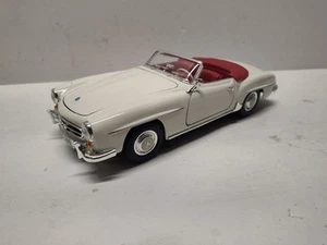 Maisto 1955 White Mercedes Benz 190 SL White Specal Edition 1:18 Diecast Toy Car - Picture 1 of 23