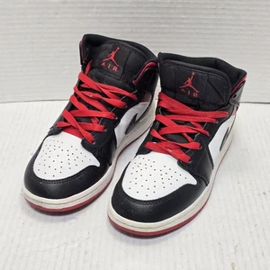 Nike Air Jordan 1 Mid GS Black Toe White Gym Red Black DQ8423-106 Kid's Size 4Y - Picture 1 of 13
