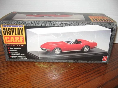 Prestige up to 1/25 Display case - Image 1 of 4