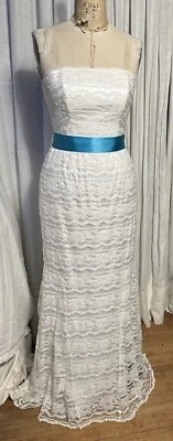 Galena Davids novia mujer sin tirantes acampanado marfil encaje boda. Vestido Talla 4 Usado Foto 1 de 4