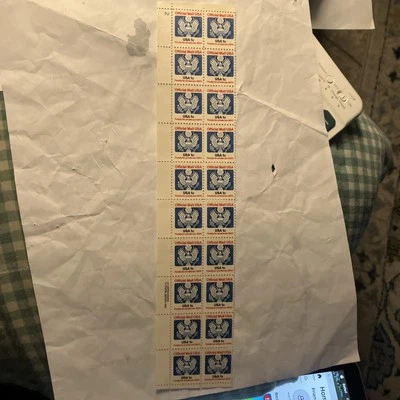 Mint US Stamps 1983 1c Official Mail USA Margin Block of 20 #O127 - Image 1 of 2
