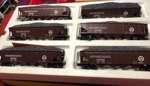 MTH RailKing O Gauge PENNSY 4 BAY TRAMOGGIA CON CARICO CARBONE SET 6 AUTO 30-7553 con scatola - Foto 1 di 5