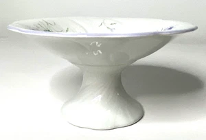 Mikasa Japan Ivory Glass Floral Footed Candy Nut Dish Vintage 3.5” - Picture 1 of 6