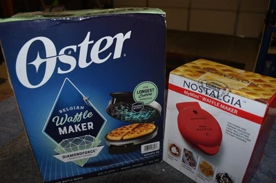 2 gofres ambos sellados de fábrica nuevos, grandes y pequeños marca "Oster&Nastalgia" Foto 1 de 4