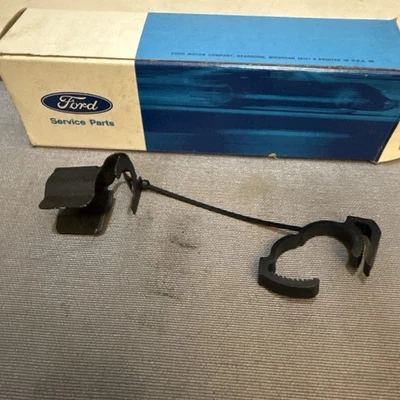 Genuine Ford Part F6TZ-9A317-AA Fuel Line Clip Ford Lincoln Mercury 1996-2010 - Image 1 of 3