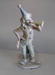 Cuerno de payaso de cerámica y pandereta sentado en bloques Paul Sebastian? Música de 11,5" - Imagen 1 de 8