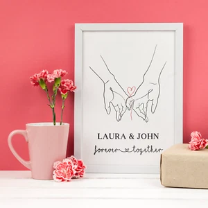 Personalised Valentines Gifts for Her Him Girlfriend Boyfriend Love Pair Hands - Picture 1 of 14