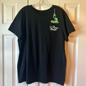 T-shirt homme Disney Pixar Toy Story noir Pizza Planet Alien Pocket taille 2XL - Photo 1/5