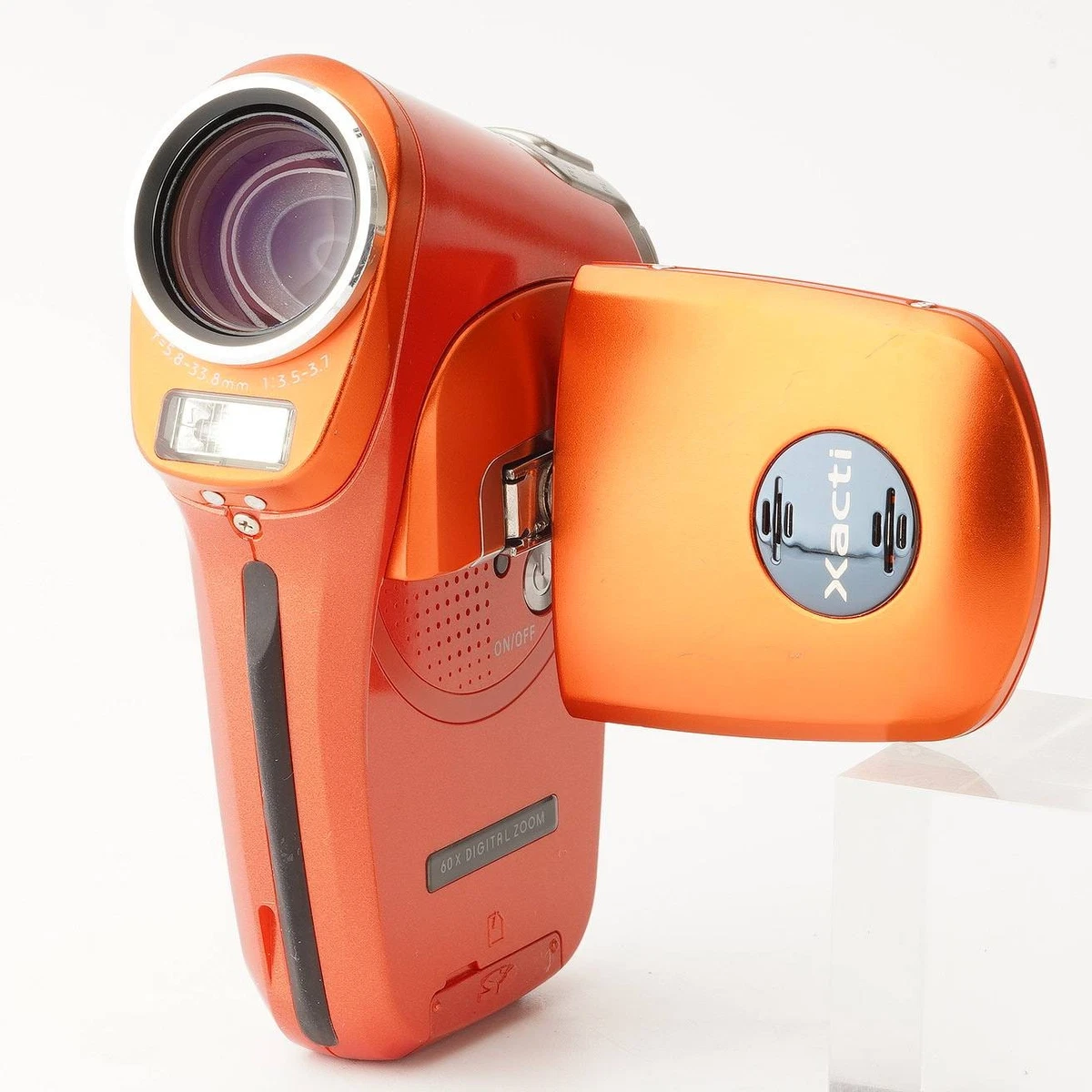 SANYO Xacti VPC-CG6EX デジタルビデオカメラ Sanyo Xacti VPC-CG6 Digital Video Camera With Accessories Read