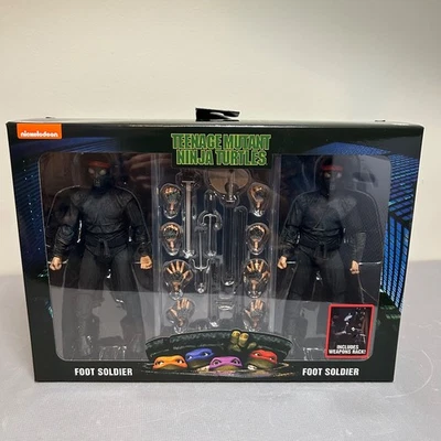NECA TMNT Teenage Mutant Ninja Turtles Película Foot Soldier Paquete de 2 Armas Estante Foto 1 de 4