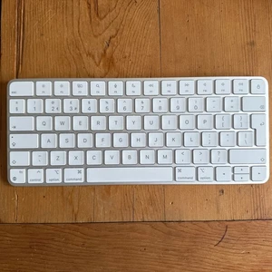 Clavier Apple Magic A2450 - Photo 1/4