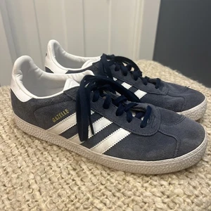 Adidas Gazelle Collegiate Navy Cloud White BY9144 Women’s Sneakers Shoes Size 7 - Picture 1 of 10