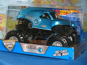 1/24 HOT WHEELS MONSTER JAM N.E.A NEW EARTH AUTHORITY POLICE TRUCK BRAND NEW - Picture 1 of 12