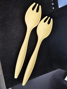 Pair of Vintage TUPPERWARE Spoon Fork Salad Serving Sporks Harvest Gold GUC - Picture 1 of 4