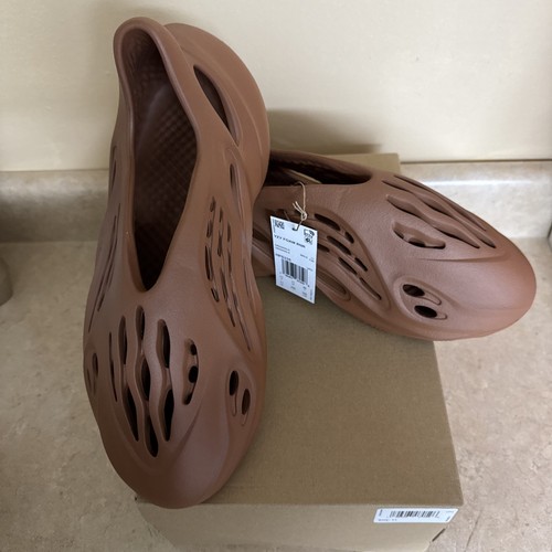 Yeezy Foam RNR Taglia 11 Rosso Argilla