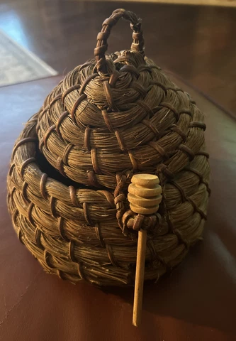 Vintage Hand Woven Coiled Straw Honey Beehive Sweetgrass?  Basket Cover