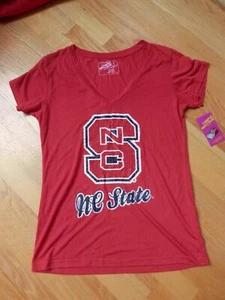 NUEVO CON ETIQUETAS NC State Wolfpack Mujer Cuello en V Brillante Camiseta SS L - Imagen 1 de 4