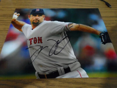 ФОТОГРАФИЯ ТИМА ВЕЙКФИЛДА (РИП) ПОДЛИННАЯ С АВТОГРАФОМ/ПОДПИСЬЮ 8X10 MLB BOSTON RED SOX - Изображение 1 из 3