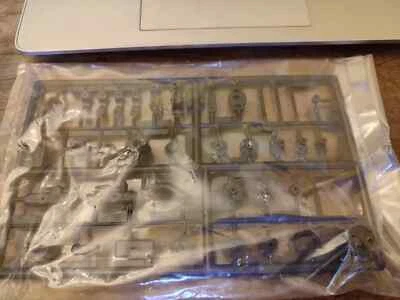 DG POCHER BUGATTI 50T RIVAROSSI 1/8 RICAMBIO NUOVO E ORIGINALE 76621 - Immagine 1 di 2