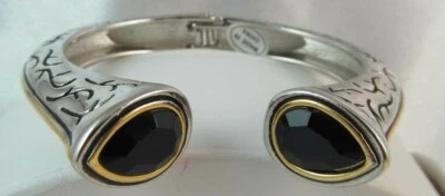 PULSERA BRAZALETE DE DISEÑO PLATA Y ORO CON GRANDES PEDRERÍA NEGRA GRABADA CON BISAGRAS Foto 1 de 4