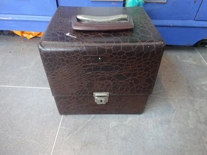 Vintage Record Carry Storage Case Box Vinyl Brown 1970s 7” singles 45s DJ Retro - Picture 1 of 7