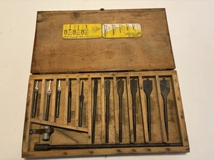 VINTAGE 13PC WOOD SCREW PILOT COUNTERSINK PADDLE BIT SET IN WOODEN BOX 4H6762 - Picture 1 of 9