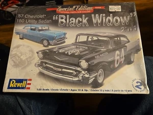 Revell Black Widow Special Edition Series 1/25 Scale '57 Chevy 150 Utility Sedan - Bild 1 von 2