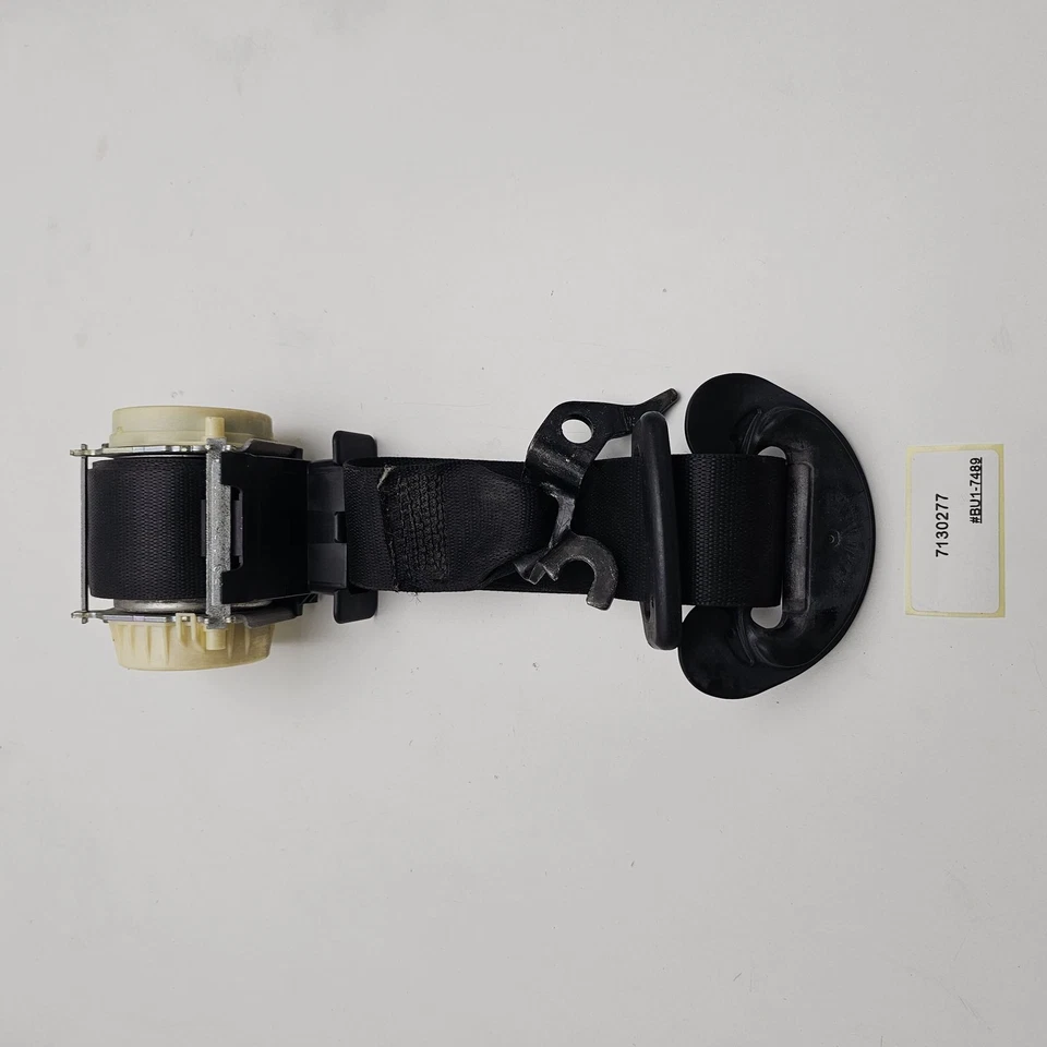 BMW 525i 2005-2006 retractor de cinturón de seguridad delantero 7130277 Foto 1 de 4