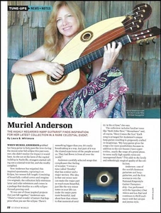 Muriel Anderson con su artículo de guitarra arpa Mike Brittain a corta escala - Imagen 1 de 3