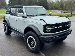 2023 Ford Bronco Outer Banks Advanced SASQUATCH PKG - Picture 1 of 12