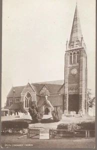 Lyndhurst Church Hampshire - Unused B&W Postcard - Picture 1 of 2