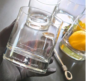 4 Johnnie Walker Etched Logo Whisky Glasses Double Old Fashioned Collectible Set - Picture 1 of 11
