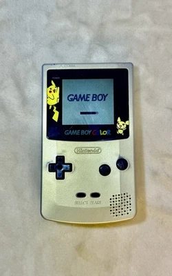 Consola Nintendo Game Boy Color Pokemon Dorado/Plata Edición Limitada CGB-001 Foto 1 de 4