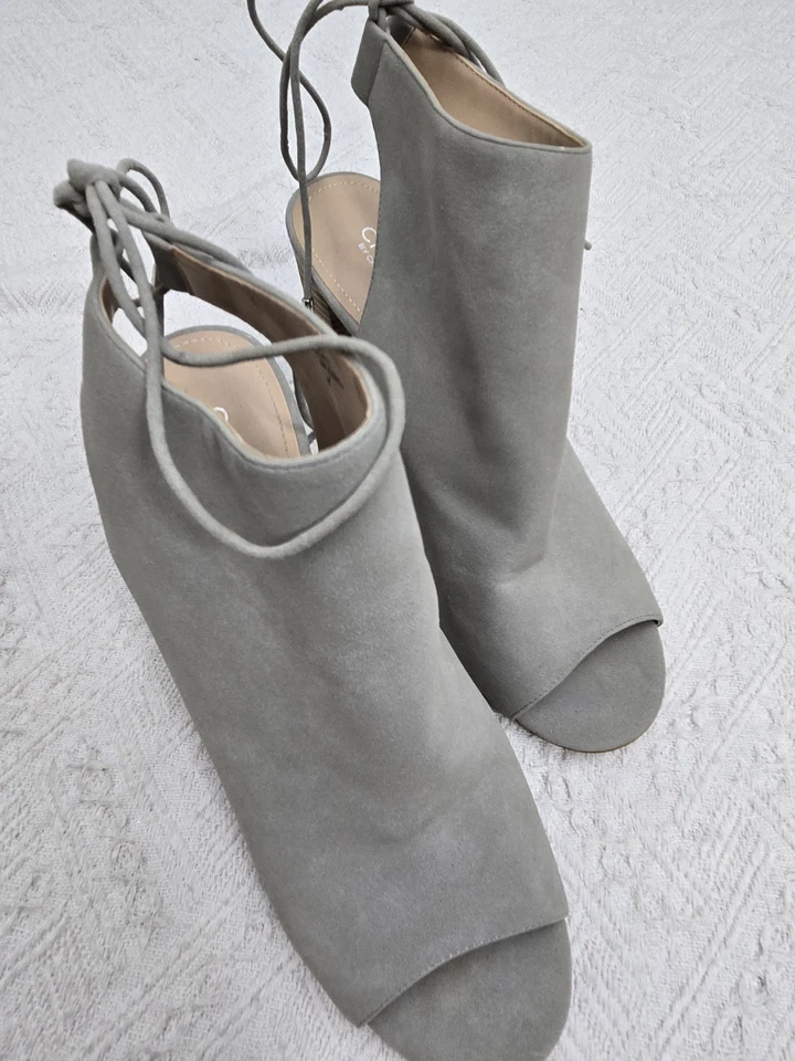Botines para mujer Charles David Elista gris peep toe con cordones al tobillo talla 10M LEER Foto 1 de 4