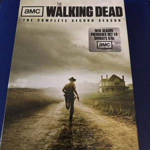 The Walking Dead: The Complete Second Season (Blu-ray, 2011) w / Slipcover - NEW - Picture 1 of 4