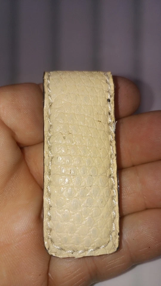 NEW Authentic Magnetic MONEY CLIP LIZARD SKIN Magnet Slim CASH Bill NWOT HIPSTER - Image 1 of 4