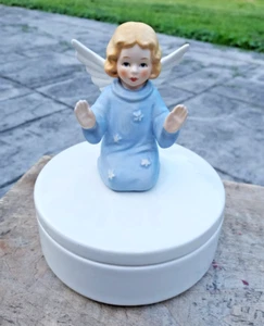 Vintage Praying Girl Angel Stars Hummel Goebel Figurine Jewlery Trinket Box/Dish - Picture 1 of 12