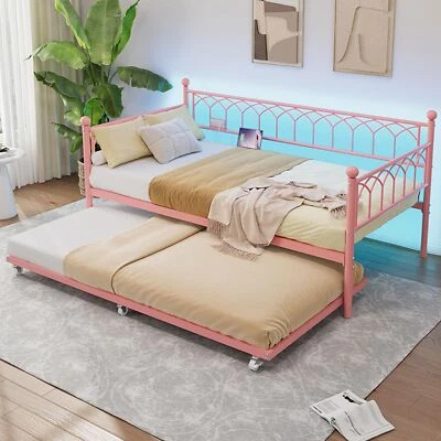 Cama de día doble de metal con nido, cama de día con estación de carga y luces LED RGB Foto 1 de 4