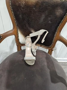 STEVE MADDEN Carson Tan faux suede sandals 9M - Picture 1 of 7