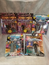 Star Trek 1993 , 1994, 1995 figures on cards 5 total