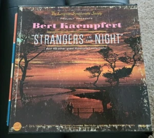 Bert Kaempfert Strangers in the Night 5 Album Box Set Vinyl Record Vtg - Imagen 1 de 4