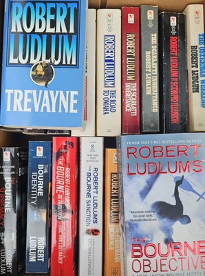 Robert LUDLUM Series PB Books  - YOU CHOOSE - Jason Bourne Spy *Buy More & Save* - Image 1 of 4